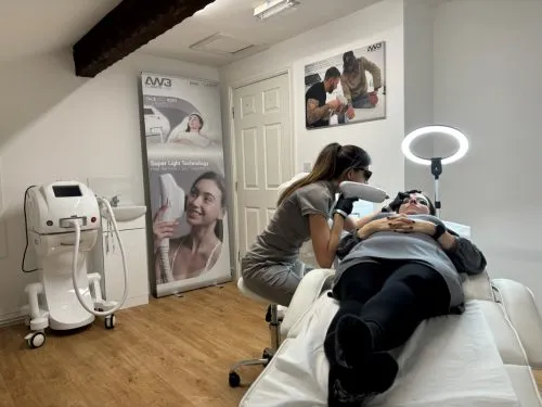 Laser Eyebrow Tattoo Removal :The Ultimate Guide