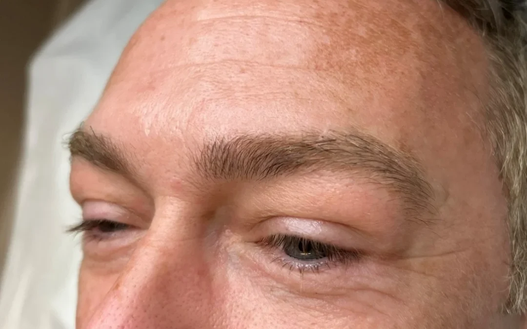 Why the machine method is better for men’s microblading